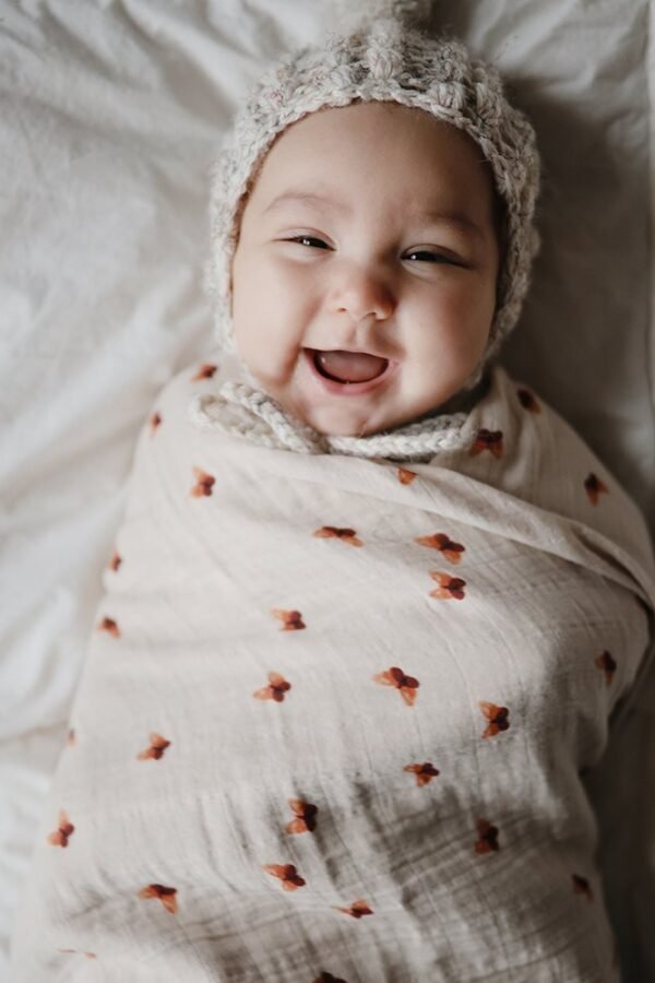 MUSHIE didelis vystyklas/užklotas. Drugeliai.